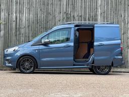 Ford Transit Courier 1.0 EcoBoost Sport L1 Euro 6 5dr at 11th