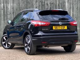 Nissan Qashqai 1.5 dCi N-Vision 2WD Euro 6 (s/s) 5dr at 14th