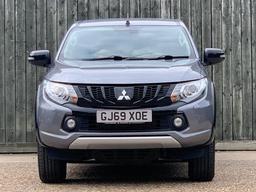 Mitsubishi L200 2.4 DI-D DC Challenger Auto 4WD Euro 6 4dr at 5th