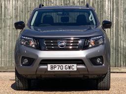 Nissan Navara 2.3 dCi N-Guard 4WD Euro 6 (s/s) 4dr at 5th