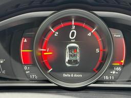 Volvo V40 2.0 D3 R-Design Nav Plus Auto Euro 6 (s/s) 5dr at 41th