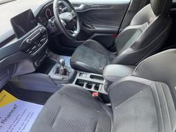 Ford Focus 2.3T EcoBoost ST Euro 6 (s/s) 5dr at 8th
