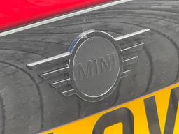 MINI Hatch 2.0 Cooper S Sport Steptronic Euro 6 (s/s) 3dr at 21th