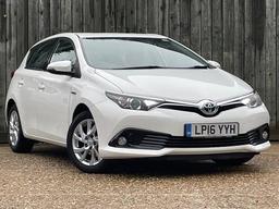 Toyota Auris 1.8 VVT-h Business Edition CVT Euro 6 (s/s) 5dr at 0th