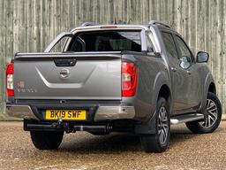 Nissan Navara 2.3 dCi Tekna Auto 4WD Euro 6 4dr at 3th