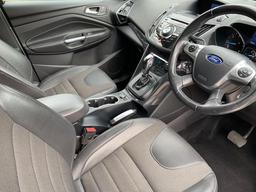 Ford Kuga 2.0 TDCi Titanium Powershift AWD Euro 5 5dr at 2th