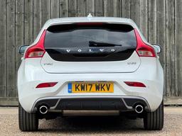 Volvo V40 2.0 D3 R-Design Nav Plus Auto Euro 6 (s/s) 5dr at 23th