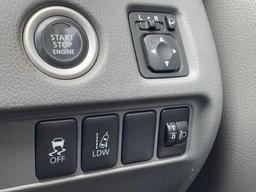 Mitsubishi L200 2.4 DI-D DC Barbarian Auto 4WD Euro 6 4dr at 23th