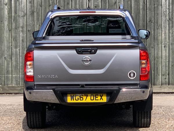 Nissan Navara 2.3 dCi Tekna 4WD Euro 6 (s/s) 4dr