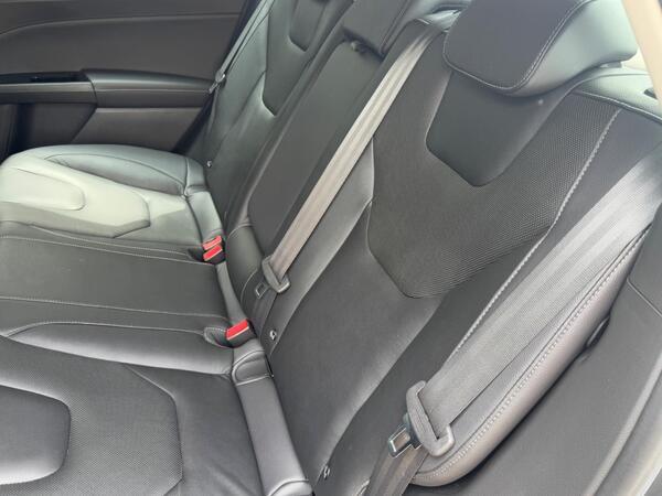 Ford Mondeo 2.0 TDCi Titanium Edition Euro 6 (s/s) 5dr