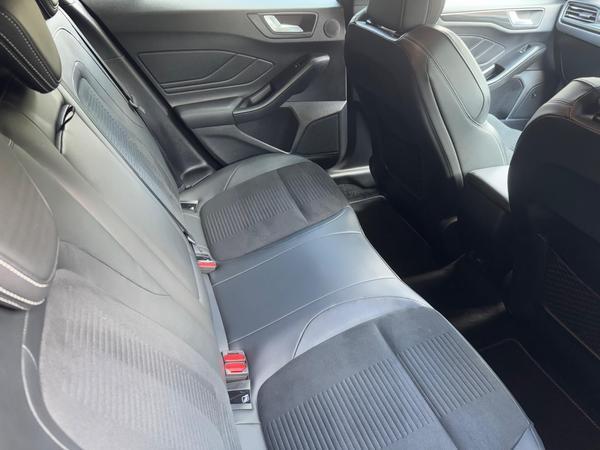 Ford Focus 2.3T EcoBoost ST Euro 6 (s/s) 5dr