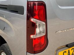 Peugeot Partner 1.5 BlueHDi 1000 Professional Standard Panel Van SWB Euro 6 5dr at 38th