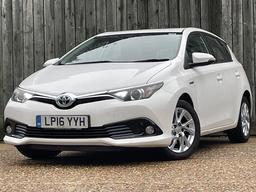 Toyota Auris 1.8 VVT-h Business Edition CVT Euro 6 (s/s) 5dr at 9th