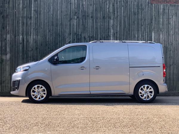 Citroen Dispatch 1.5 BlueHDi 1000 Driver Pro M FWD 2 Euro 6 (s/s) 6dr