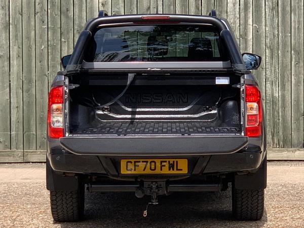 Nissan Navara 2.3 dCi N-Guard Auto 4WD Euro 6 4dr