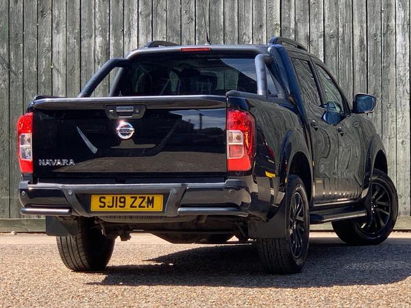 Nissan Navara 2.3 dCi N-Guard Auto 4WD Euro 6 4dr