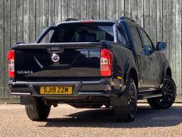 Nissan Navara 2.3 dCi N-Guard Auto 4WD Euro 6 4dr at 2th