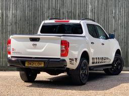 Nissan Navara 2.3 dCi N-Guard 4WD Euro 6 (s/s) 4dr at 3th