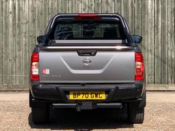 Nissan Navara 2.3 dCi N-Guard 4WD Euro 6 (s/s) 4dr at 50th