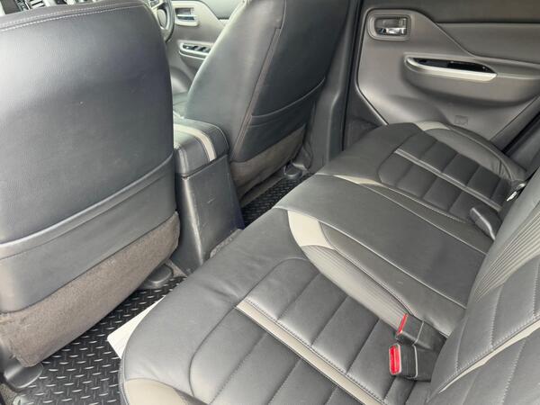 Mitsubishi L200 2.4 DI-D DC Barbarian Auto 4WD Euro 6 4dr