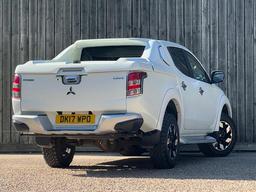 Mitsubishi L200 2.4 DI-D DC Barbarian Auto 4WD Euro 6 4dr at 26th