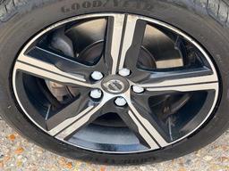 Volvo V40 2.0 D3 R-Design Nav Plus Auto Euro 6 (s/s) 5dr at 38th