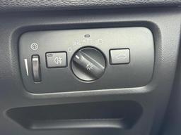 Volvo V40 2.0 D3 R-Design Nav Plus Auto Euro 6 (s/s) 5dr at 16th