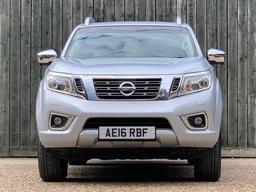 Nissan Navara 2.3 dCi Tekna 4WD Euro 5 4dr at 16th