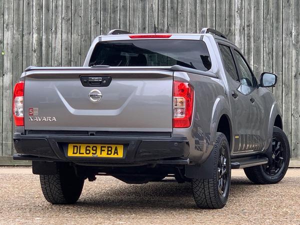 Nissan Navara 2.3 dCi N-Guard Auto 4WD Euro 6 4dr