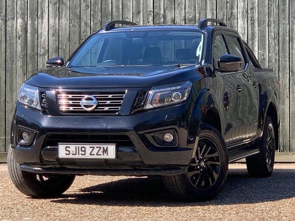 Nissan Navara 2.3 dCi N-Guard Auto 4WD Euro 6 4dr