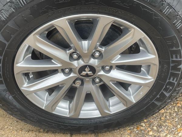 Mitsubishi L200 2.4 DI-D DC Barbarian 4WD Euro 6 4dr