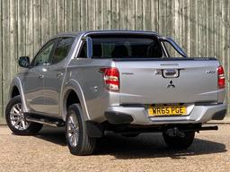 Mitsubishi L200 2.4 DI-D DC Barbarian 4WD Euro 5 4dr at 7th