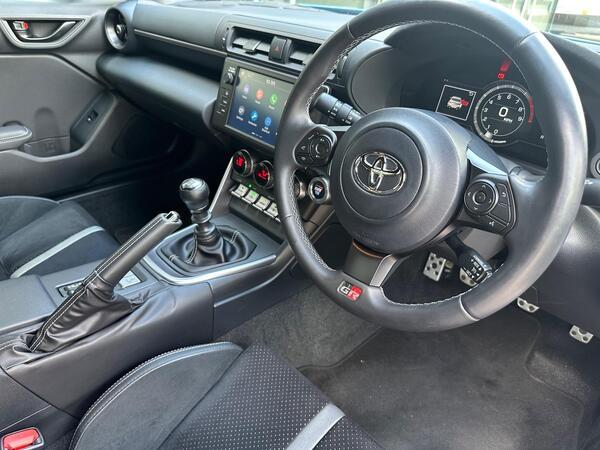 Toyota GR86 2.4 Boxer D-4S Euro 6 2dr