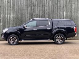 Nissan Navara 2.3 dCi Tekna Auto 4WD Euro 6 4dr at 3th