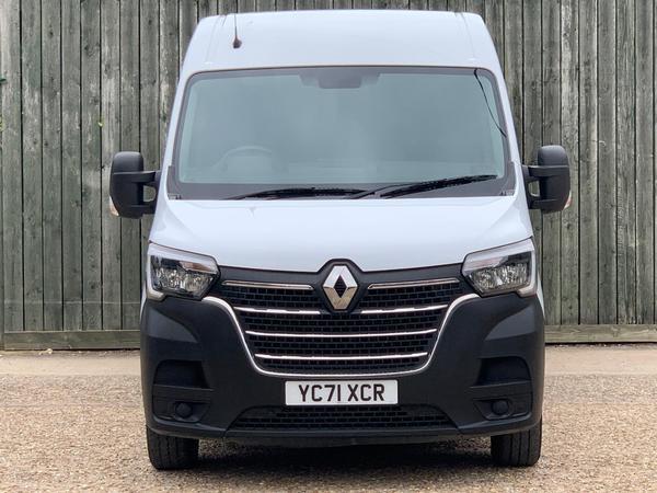 Renault Master 2.3 dCi 35 Business+ FWD LWB Medium Roof Euro 6 4dr