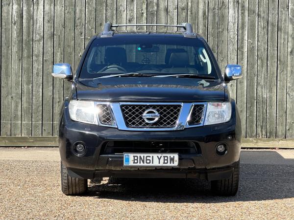 Nissan Navara 2.5 dCi Tekna 4WD Euro 4 4dr