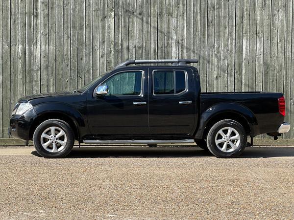 Nissan Navara 2.5 dCi Tekna 4WD Euro 4 4dr