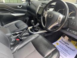 Nissan Navara 2.3 dCi N-Guard 4WD Euro 6 (s/s) 4dr at 19th