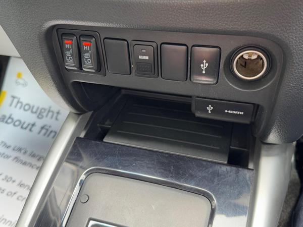 Mitsubishi L200 2.4 DI-D DC Challenger Auto 4WD Euro 6 4dr