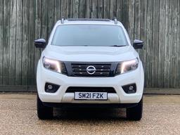 Nissan Navara 2.3 dCi N-Guard 4WD Euro 6 (s/s) 4dr at 12th