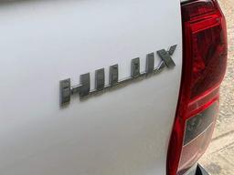 Toyota Hilux 2.4 D-4D Invincible 4WD Euro 6 (s/s) 4dr (TSS) at 49th