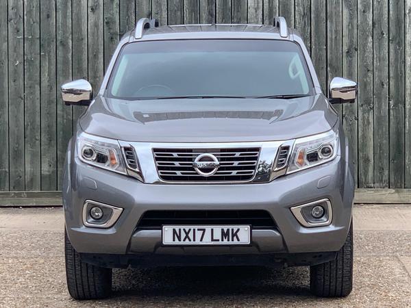 Nissan Navara 2.3 dCi Tekna 4WD Euro 6 (s/s) 4dr