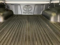 Toyota Hilux 2.4 D-4D Invincible 4WD Euro 6 (s/s) 4dr (TSS) at 15th