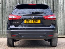 Nissan Qashqai 1.5 dCi N-Vision 2WD Euro 6 (s/s) 5dr at 12th