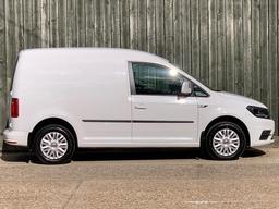 Volkswagen Caddy 2.0 TDI C20 BlueMotion Tech Trendline SWB Euro 6 (s/s) 5dr at 3th