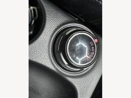 Mitsubishi L200 2.4 DI-D DC Barbarian Black Auto 4WD Euro 6 4dr (Roll Top) at 17th
