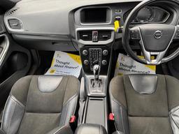 Volvo V40 2.0 D3 R-Design Nav Plus Auto Euro 6 (s/s) 5dr at 2th