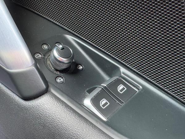 Audi TT 2.0 TFSI 40 S line S Tronic Euro 6 (s/s) 3dr