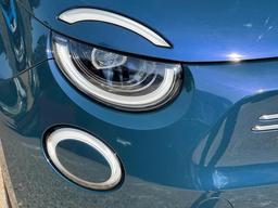 Fiat 500e C 42kWh La Prima Auto 2dr at 41th