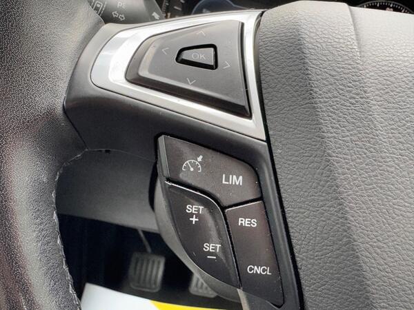 Ford Mondeo 2.0 TDCi Titanium Edition Euro 6 (s/s) 5dr